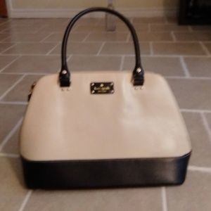 Kate Spade Purse (Authentic)